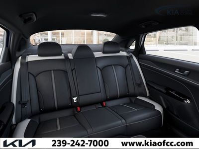 2026 Kia K5 — photo 16 view