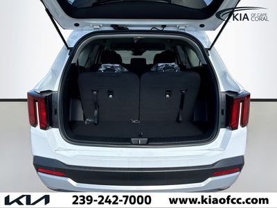 2026 Kia Sorento — photo 11 view
