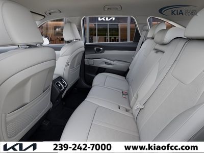 2026 Kia Sorento Hybrid — photo 18 view