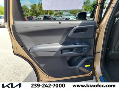 2027 Kia Telluride Hybrid - Photo 15