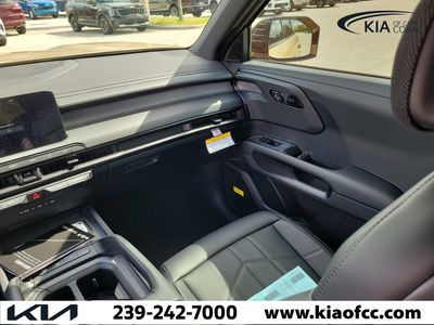 2027 Kia Telluride Hybrid - Photo 18