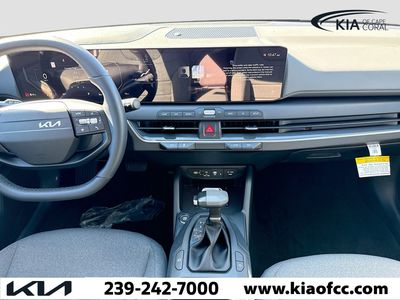 2025 Kia K4 - Photo 17