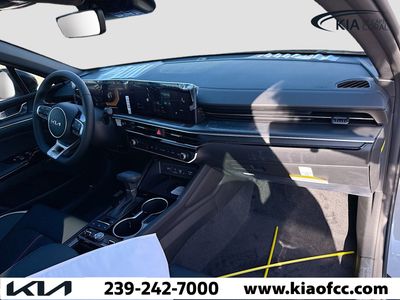 2026 Kia K5 — photo 12 view