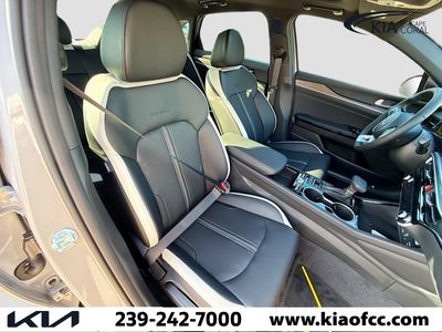 2026 Kia K5 — photo 13 view