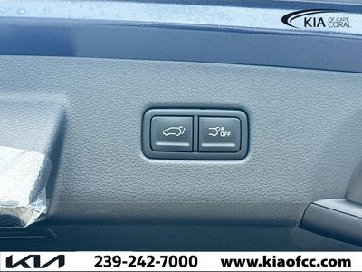 2026 Kia Carnival — photo 12 view