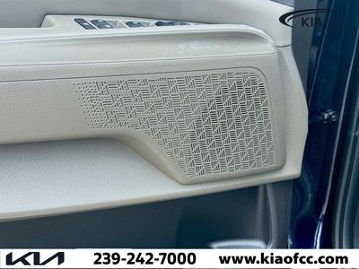 2026 Kia Carnival — photo 24 view