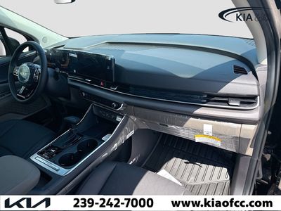 2026 Kia Carnival — photo 14 view