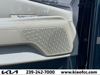 2026 Kia Carnival — photo 25 view