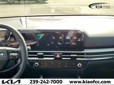 2026 Kia Sportage — photo 17 view