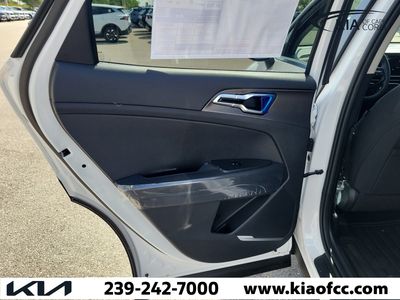 2026 Kia Sportage — photo 13 view