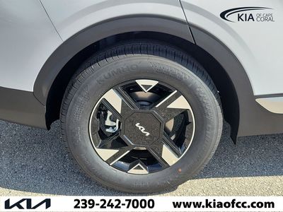 2026 Kia Sportage — photo 9 view