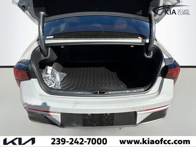 2026 Kia K5 — photo 11 view