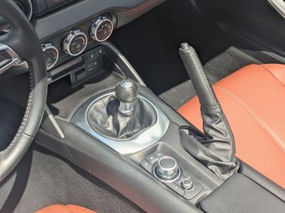 2023 Mazda MX-5 Miata RF - Photo 20