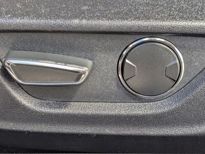 2018 Ford Mustang - Photo 21