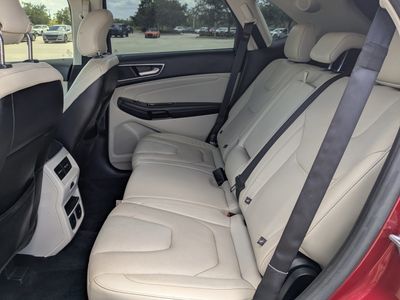 2015 Ford Edge - Photo 17