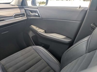 2024 Mitsubishi Outlander - Photo 24
