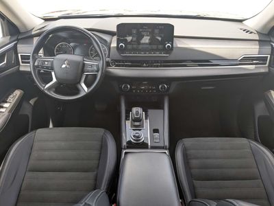 2024 Mitsubishi Outlander - Photo 22
