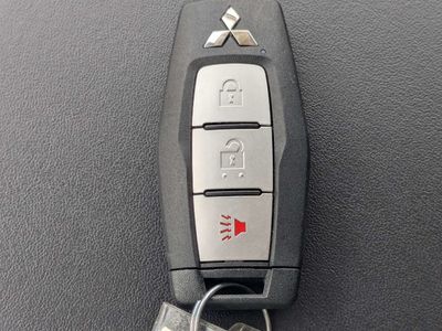 2024 Mitsubishi Outlander - Photo 42