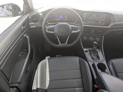 2024 Volkswagen Jetta - Photo 18