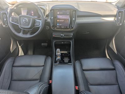 2023 Volvo XC40 - Photo 19