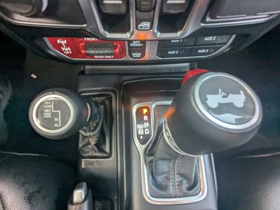 2021 Jeep Wrangler - Photo 34
