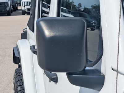 2021 Jeep Wrangler - Photo 12