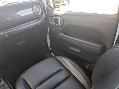 2021 Jeep Wrangler - Photo 22