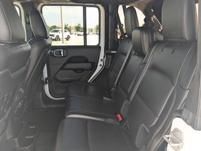 2021 Jeep Wrangler - Photo 17