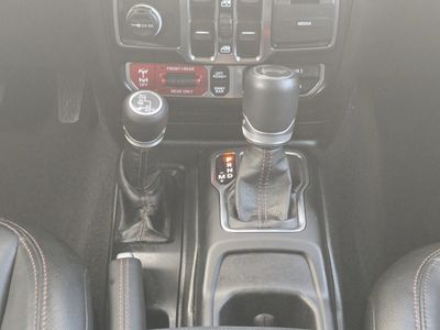2021 Jeep Wrangler - Photo 24