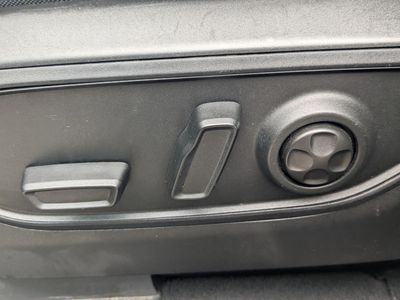 2023 Jeep Grand Cherokee - Photo 25