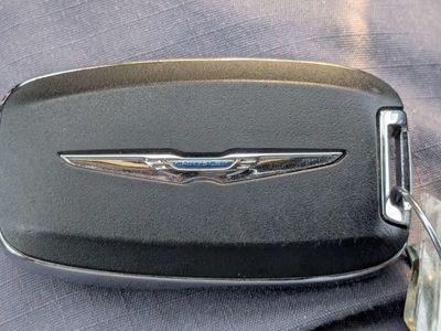 2025 Chrysler Pacifica - Photo 42