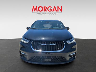 2025 Chrysler Pacifica - Photo 3