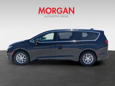 2025 Chrysler Pacifica - Photo 8