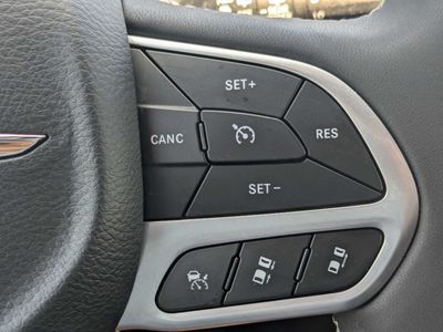2025 Chrysler Pacifica - Photo 37