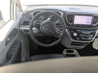 2024 Chrysler Pacifica - Photo 21
