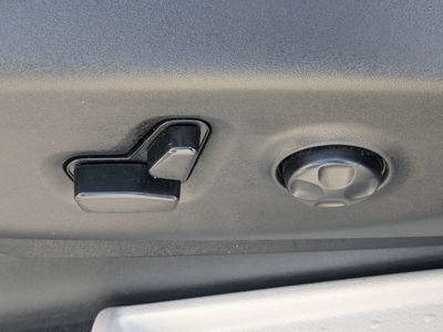 2024 Chrysler Pacifica - Photo 25