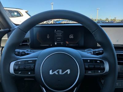 2026 Kia K5 - Photo 28