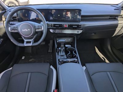 2026 Kia K5 - Photo 14