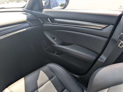 2022 Honda Accord Sedan - Photo 17