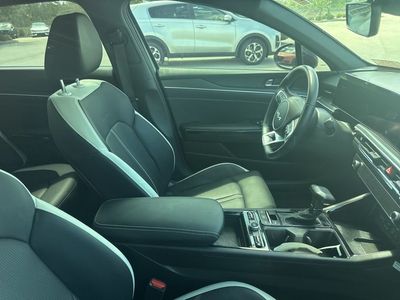 2025 Kia K5 - Photo 13