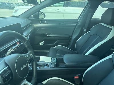 2025 Kia K5 - Photo 11