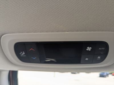 2018 Chrysler Pacifica - Photo 19