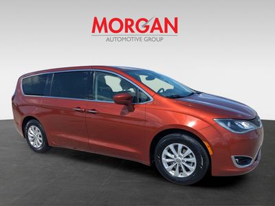 2018 Chrysler Pacifica - Photo 2