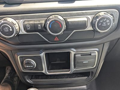 2019 Jeep Wrangler - Photo 24