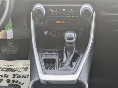 2020 Toyota RAV4 - Photo 22