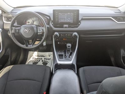 2020 Toyota RAV4 - Photo 18