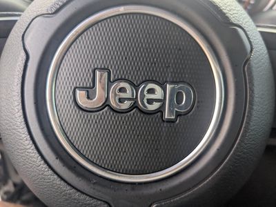 2022 Jeep Wrangler - Photo 32