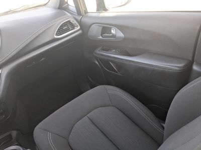 2024 Chrysler Pacifica - Photo 21