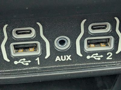 2024 Chrysler Pacifica - Photo 26