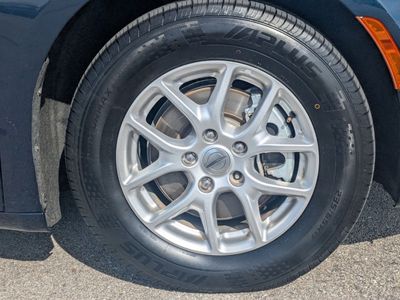 2024 Chrysler Pacifica - Photo 11